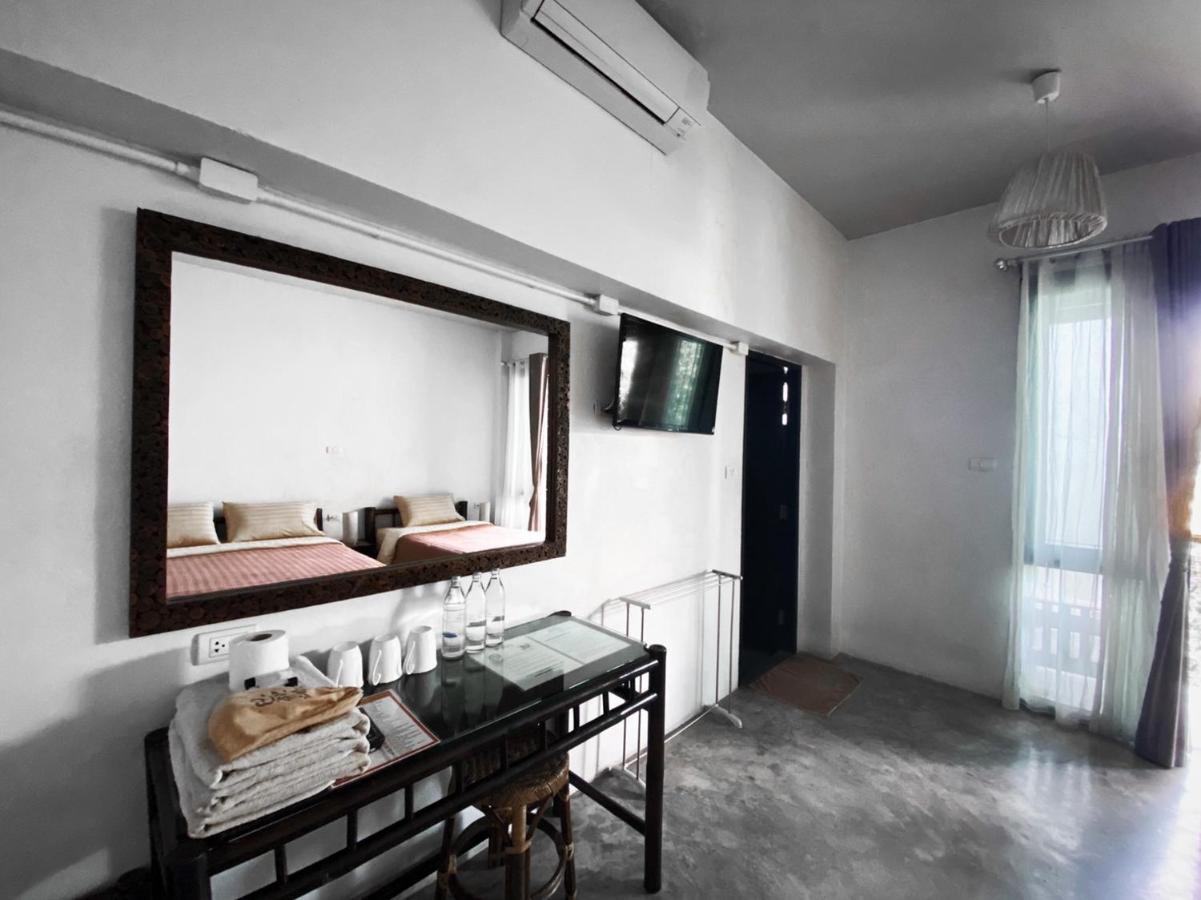 Lamphu House Chiang Mai Hotel Exterior photo